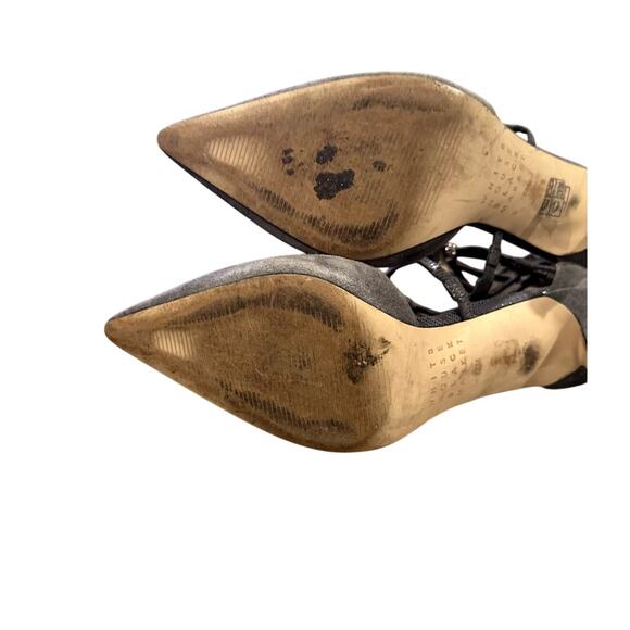 White House Black Market Gray Suede Back Zip Size 7 Excellent Condition 3" Heals - Picture 7 of 8